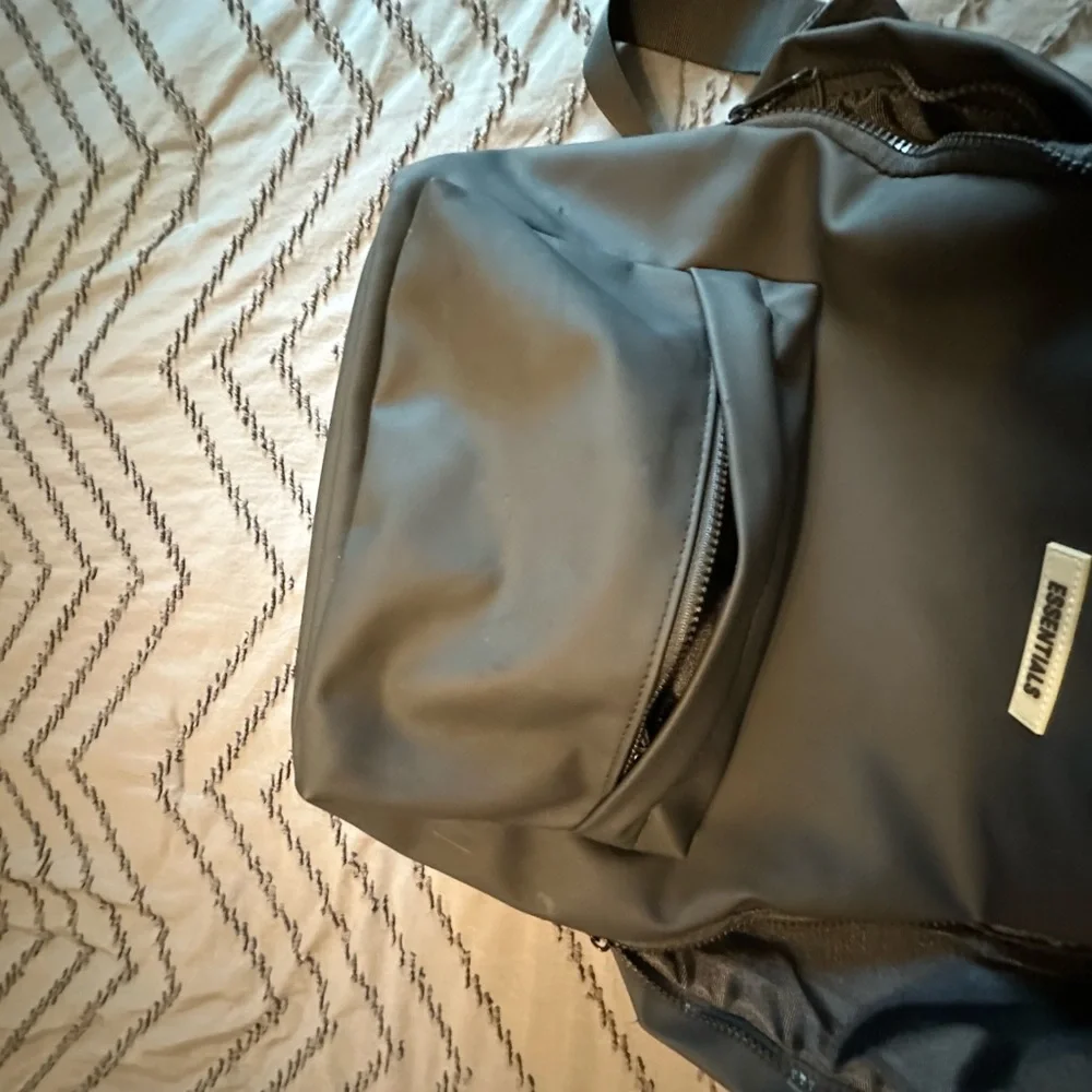 FOG Essentials Backpack - Picture 5 of 10